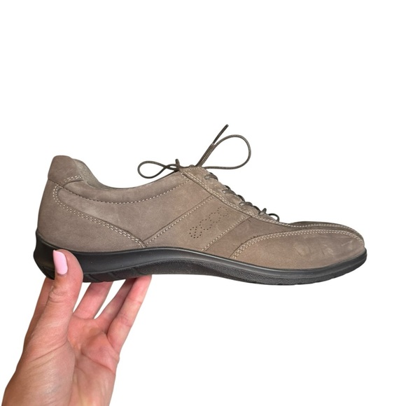 ECCO Suede Leather Comfort Walking Shoes Taupe Lace-Up Size EU 41 US 10-10.5 - Picture 1 of 8